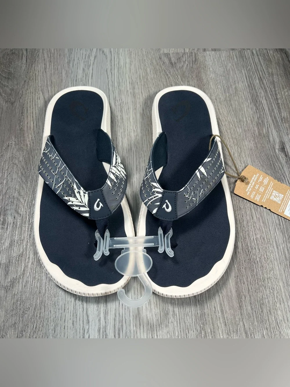 New Olukai Ulele Sandals Flip Flops Mens size 14 Trench Blue Aloha Comfort Beach